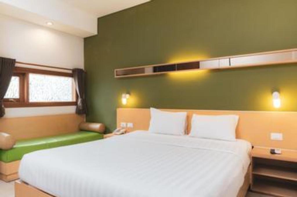 Hotel Tibera Taman Cibeunying Bandung Eksteriør billede