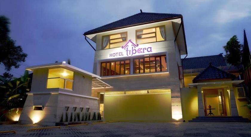 Hotel Tibera Taman Cibeunying Bandung Eksteriør billede